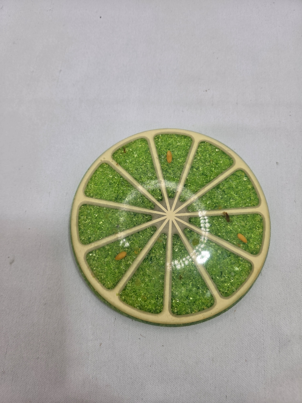 Vintage MCM Resin Lucite Lime Slice Trivet Hot Plate Crushed Glass Ideal Gifts